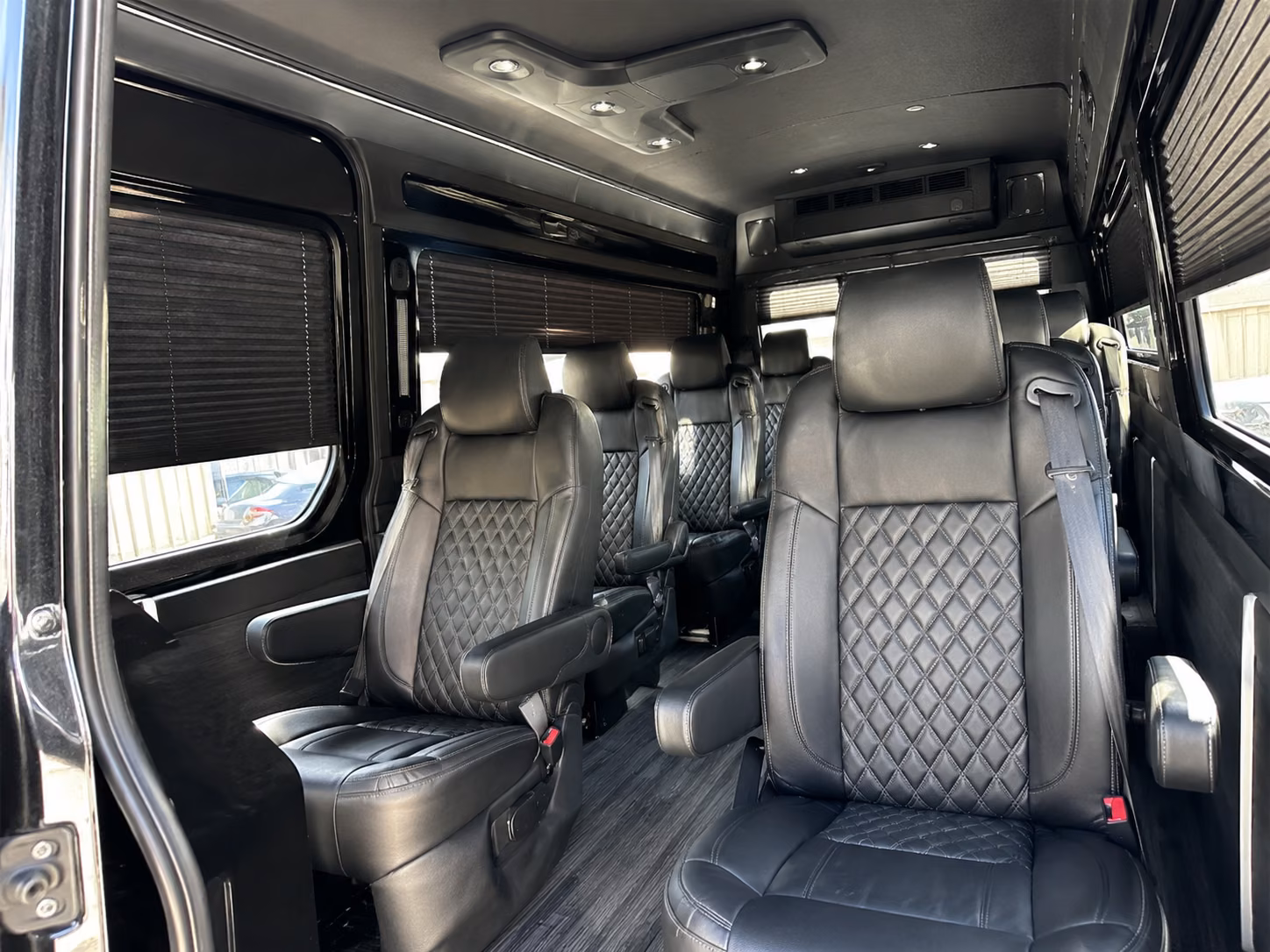 blog rent a bus to acrisure amphitheater hero