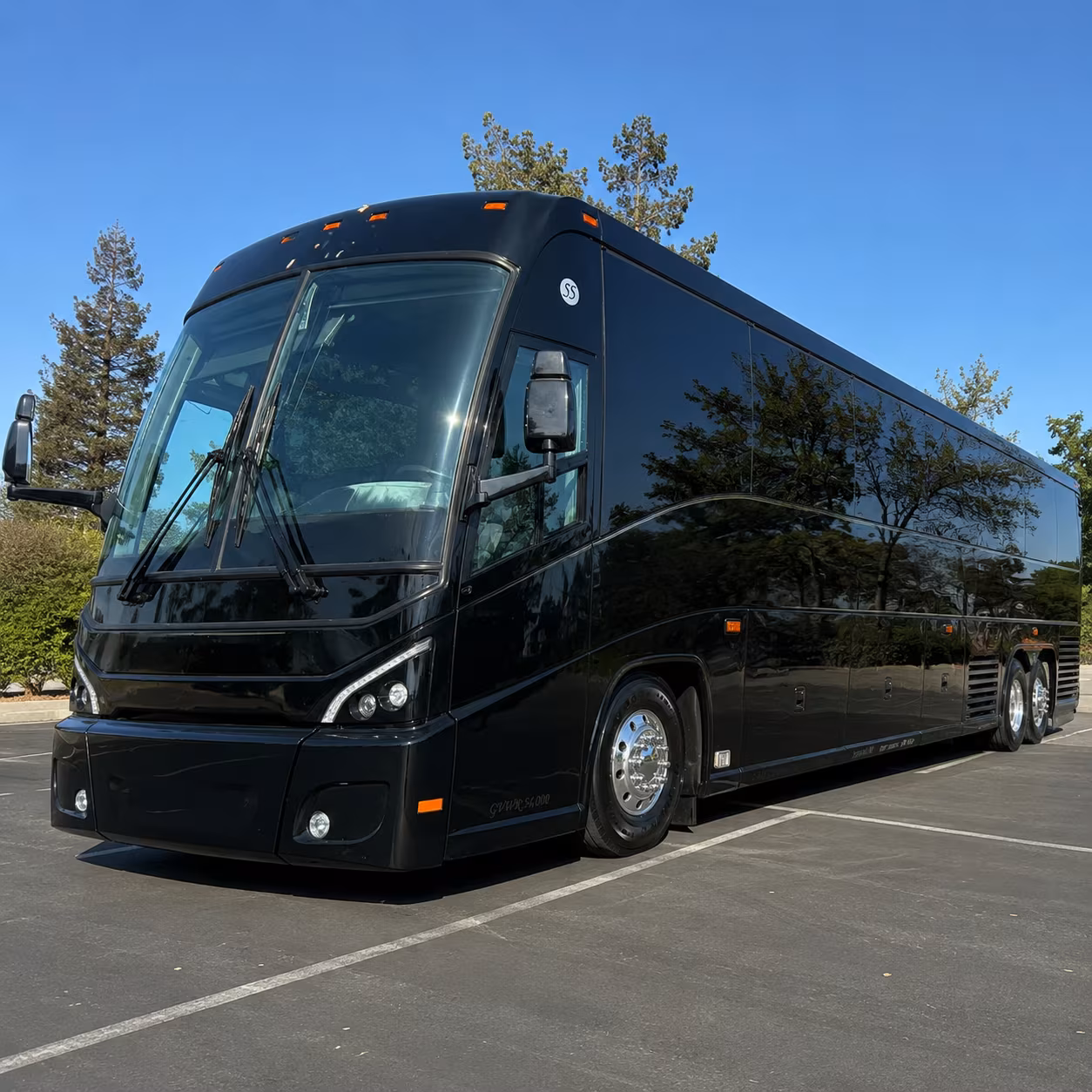 charter bus rentals for tradeshows and corporate travel along the us 131 corridor