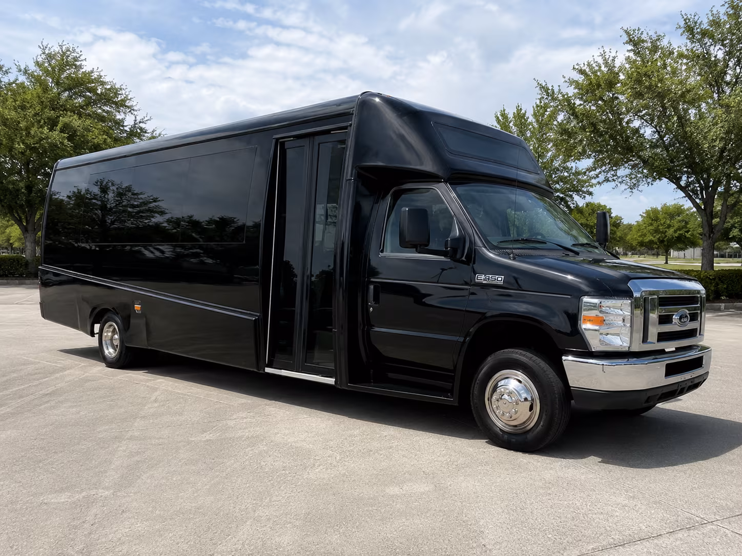 grand rapids bus rentals