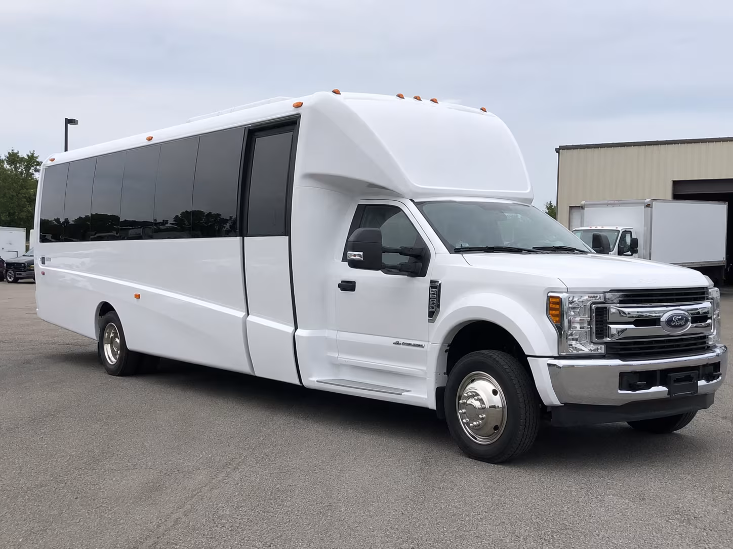 kalamazoo plan your group transportation with kalamazoo long distance charter bus rentals