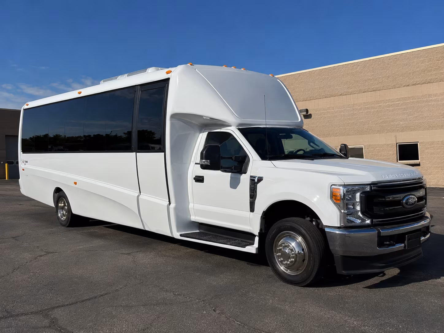kalamazoo seamless shuttles to every kalamazoo private event
