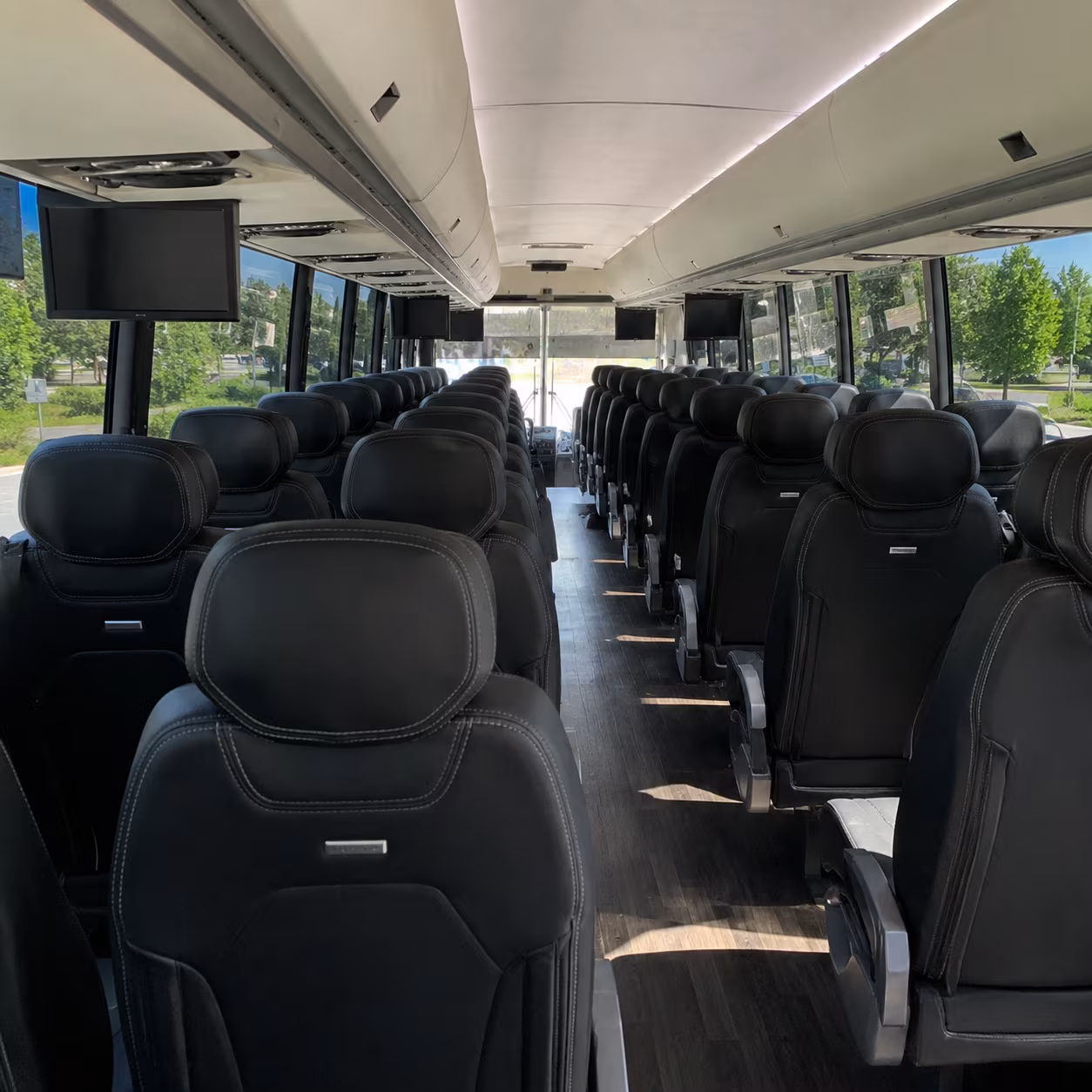 lansing group business travel made easy with lansing charter buses