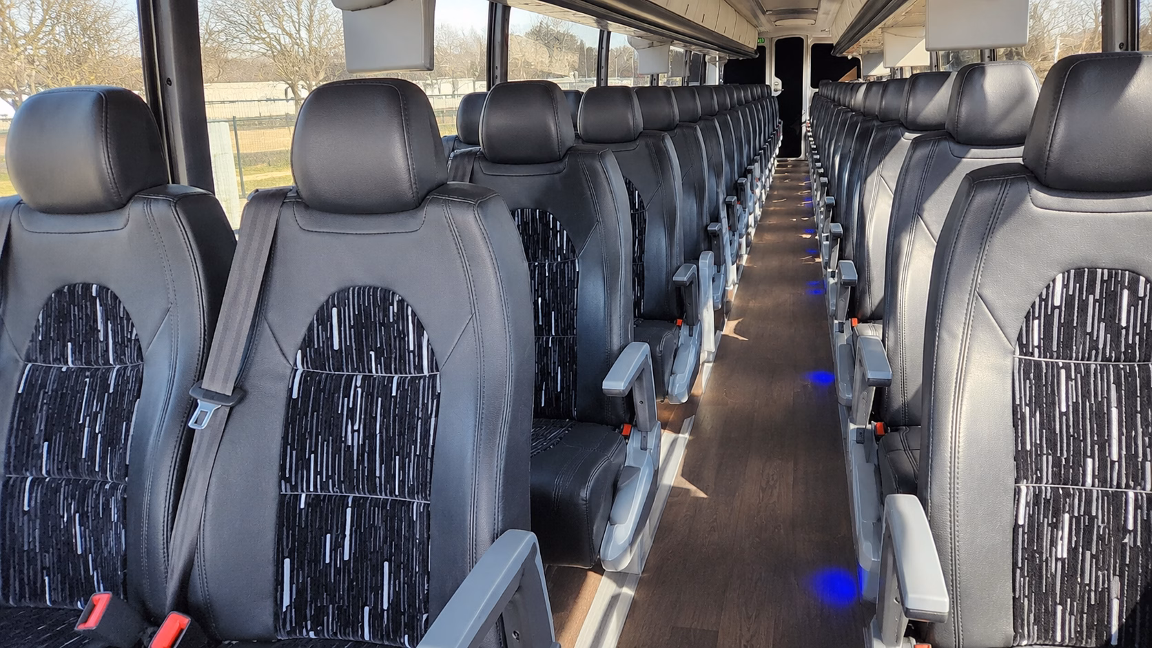livonia corporate shuttle bus rentals in livonia