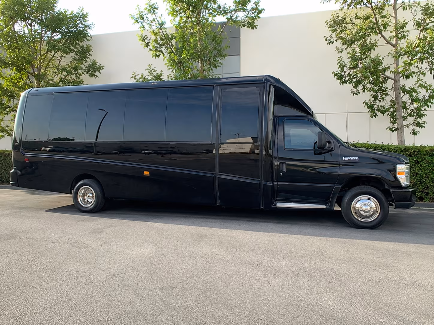 private event and group outing buses in wyoming michigan