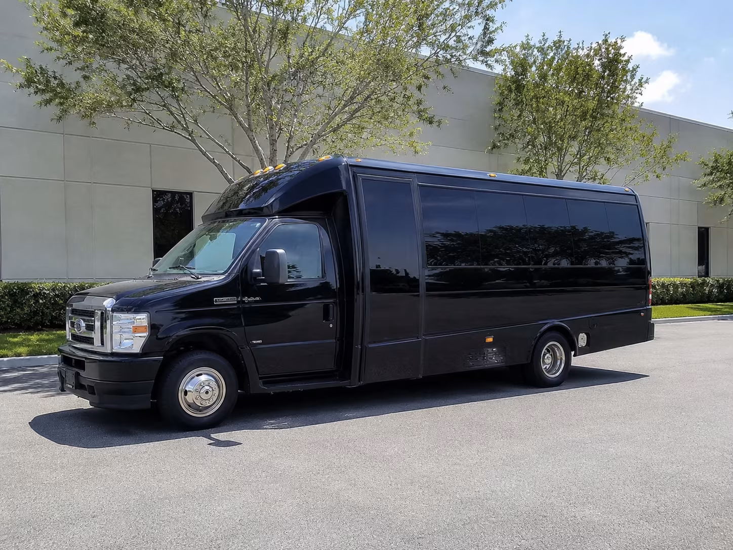 school field trip buses for wyoming michigan students
