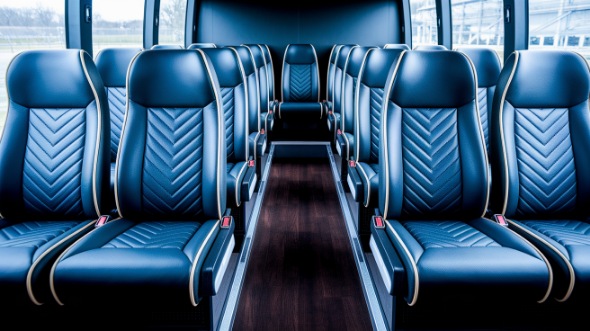 15 passenger minibus rental troy