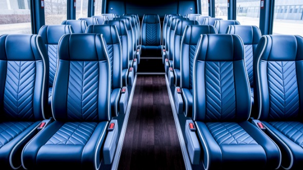 35 passenger minibus rental lansing